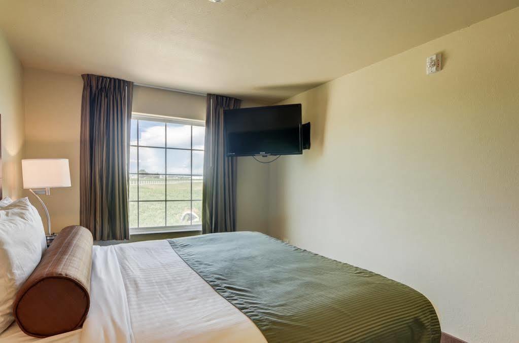 Cobblestone Inn & Suites - Lakin Exteriör bild
