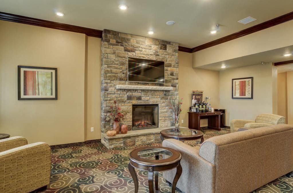 Cobblestone Inn & Suites - Lakin Exteriör bild
