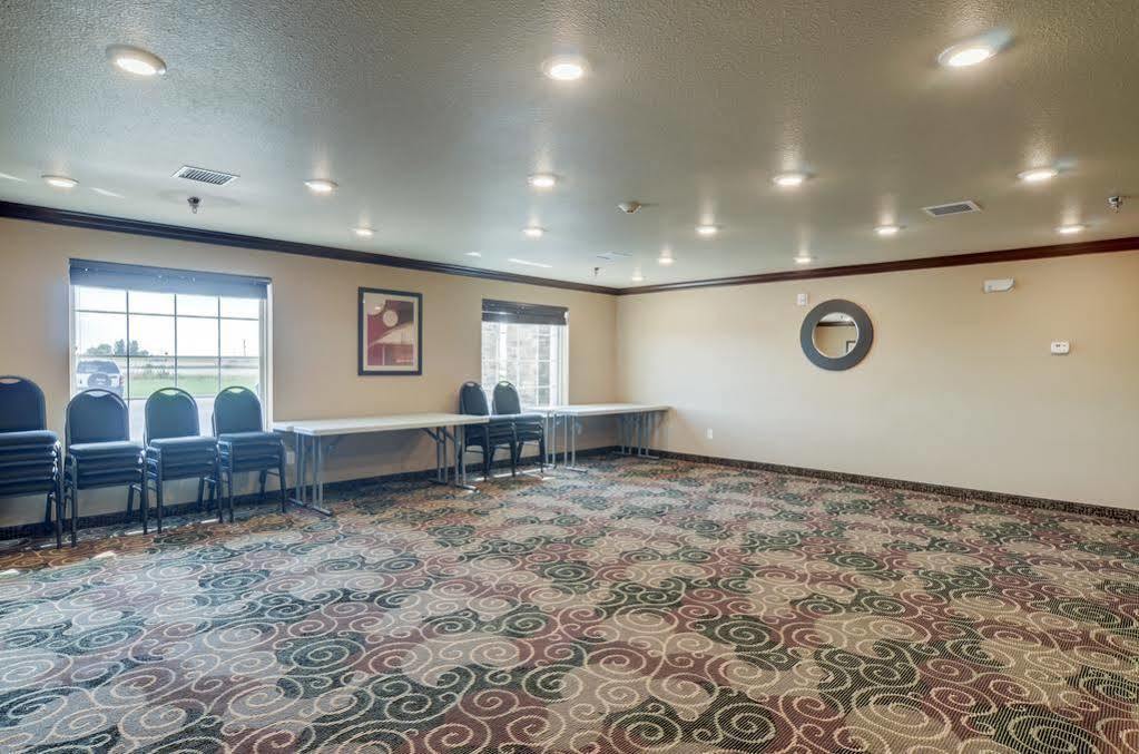 Cobblestone Inn & Suites - Lakin Exteriör bild